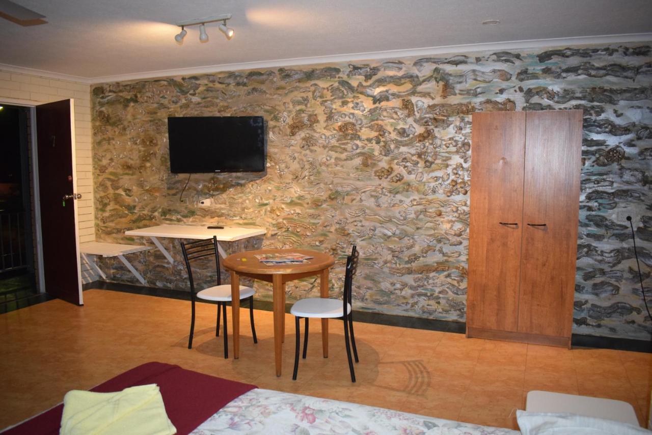 Queenslander Motel 골드코스트 외부 사진