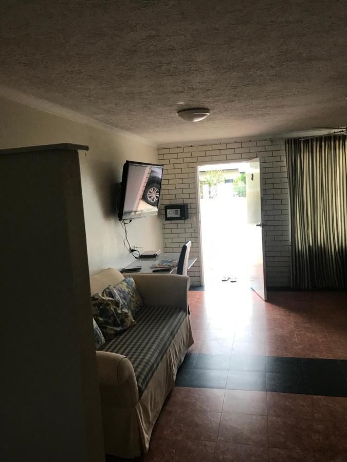 Queenslander Motel 골드코스트 외부 사진
