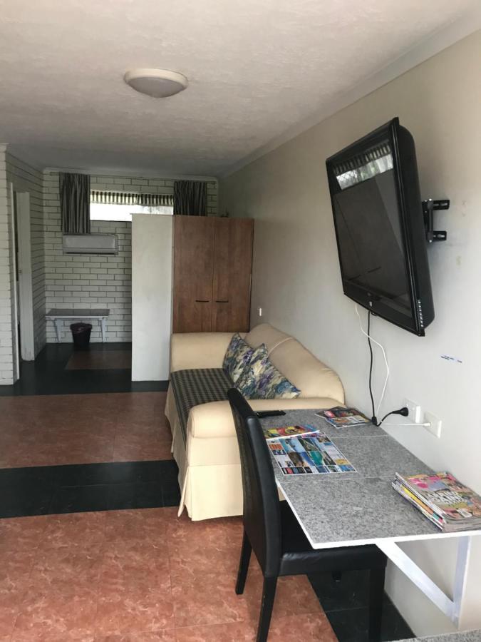 Queenslander Motel 골드코스트 외부 사진